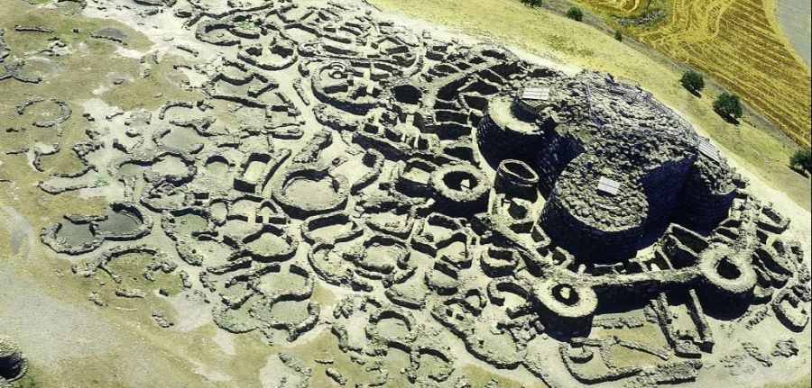 Nuraghe Arrubiu